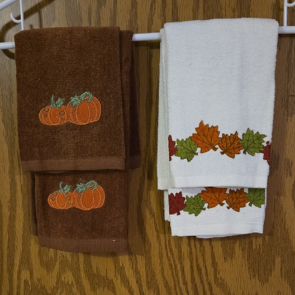 Brown and White Autumn Towel Sets